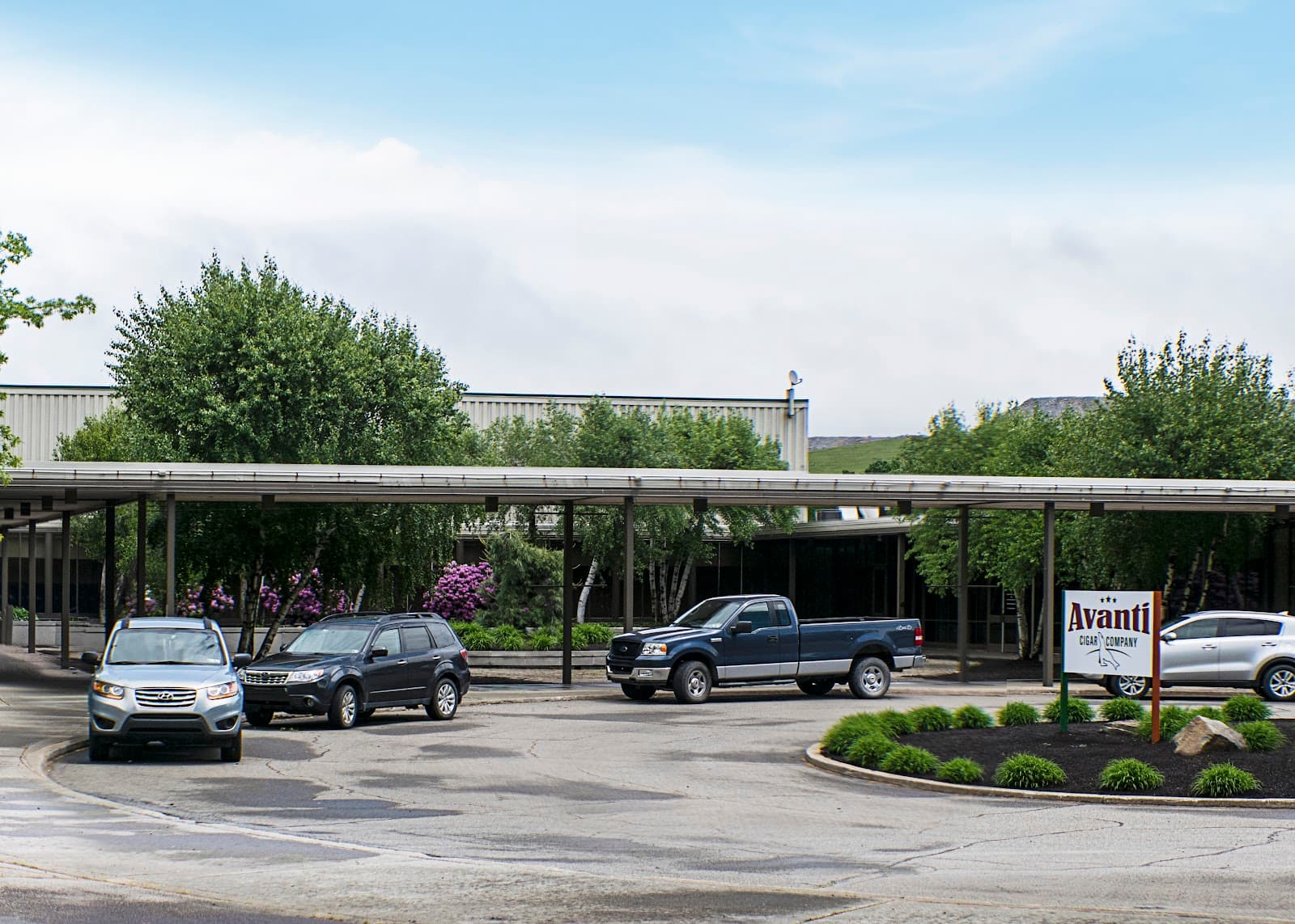 Avanti Cigar Factory