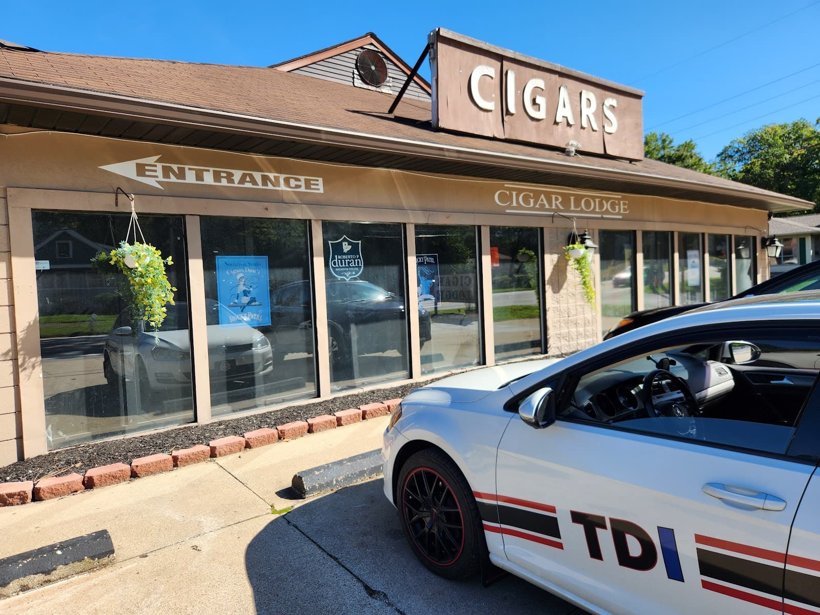 Cigar Lodge
