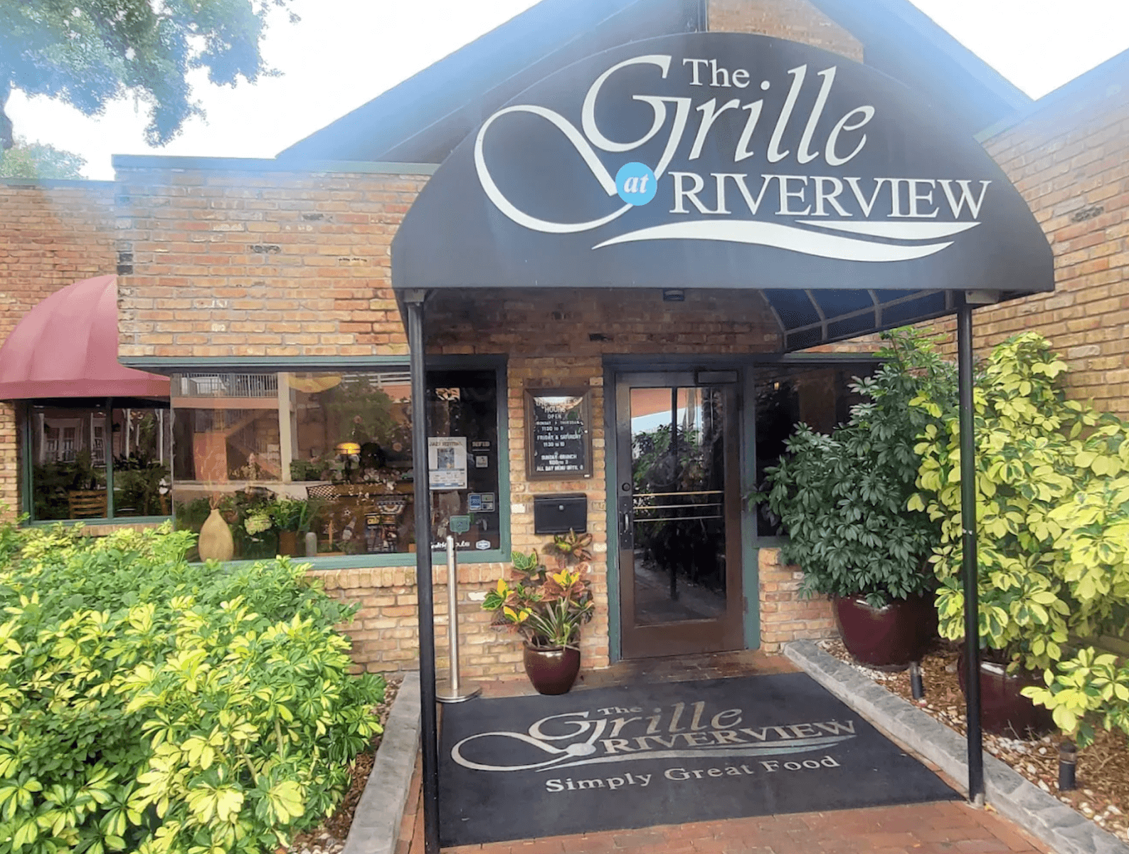 Cigar @ the grille at Riverview.