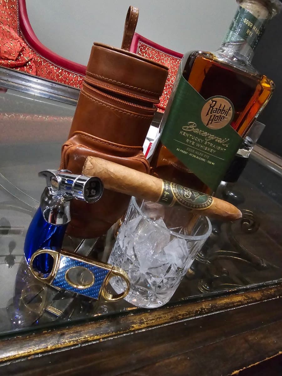 Cleveland Cigar & Social Lounge