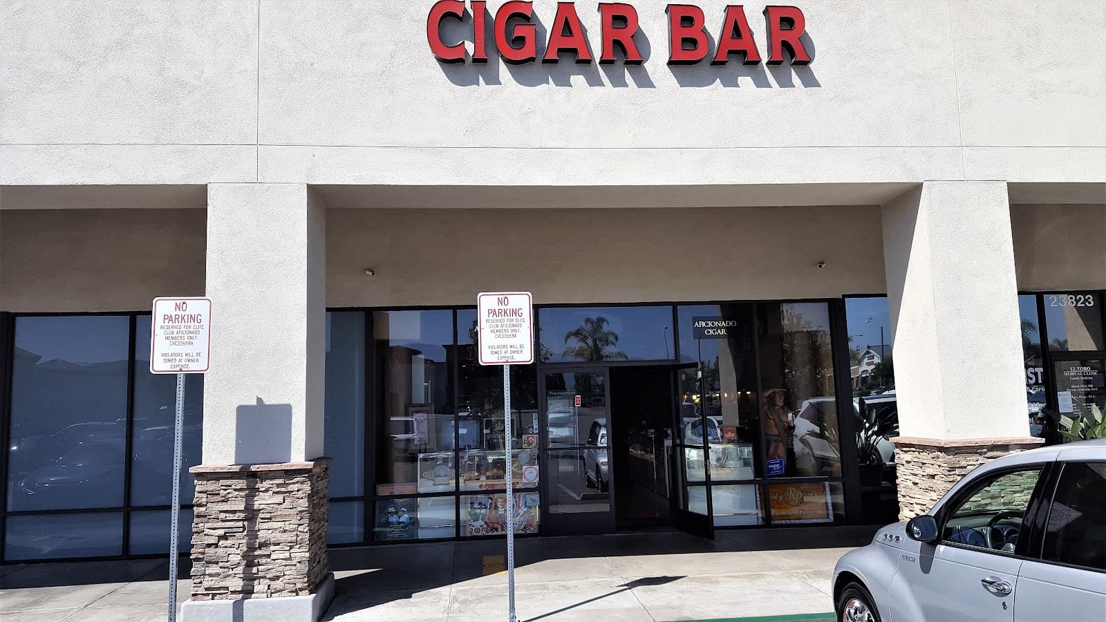 Club Aficionado Cigar & Wine