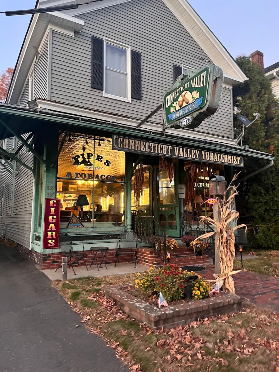 Connecticut Valley Tobacconist