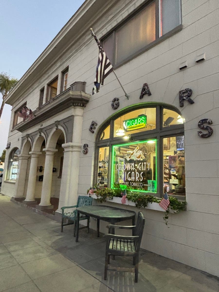 Crown City Cigars
