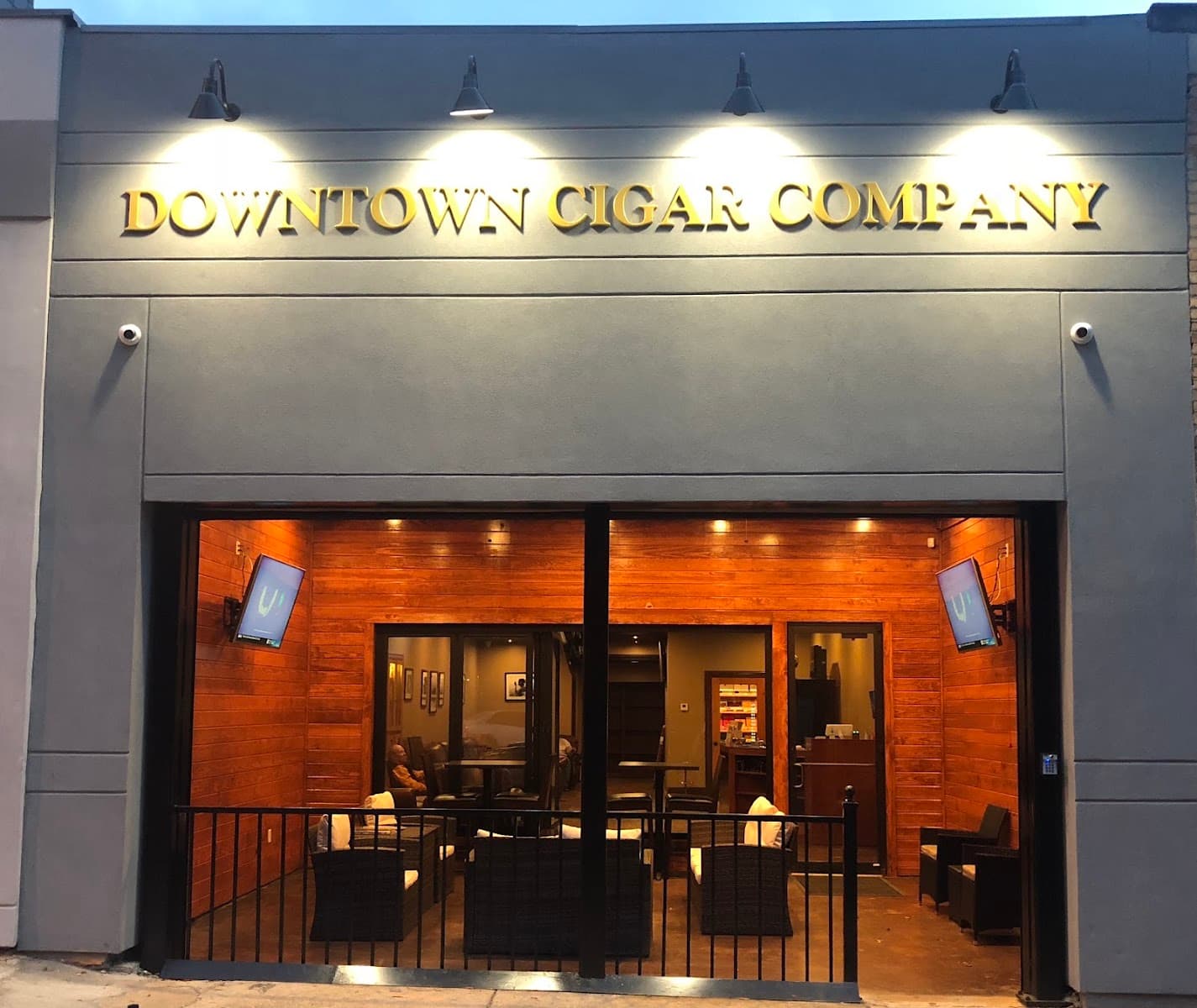 Downtown Cigar Company