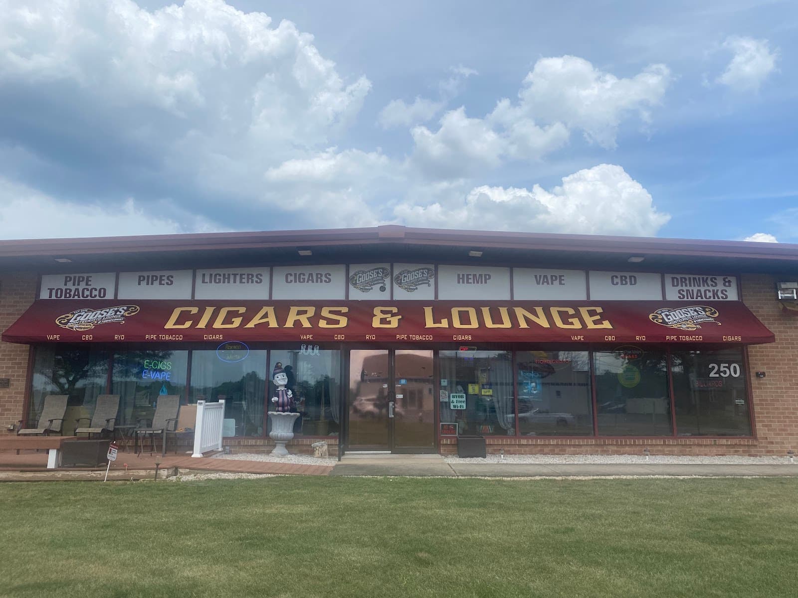 Goose's Montecristo Lounge and Tobacconist
