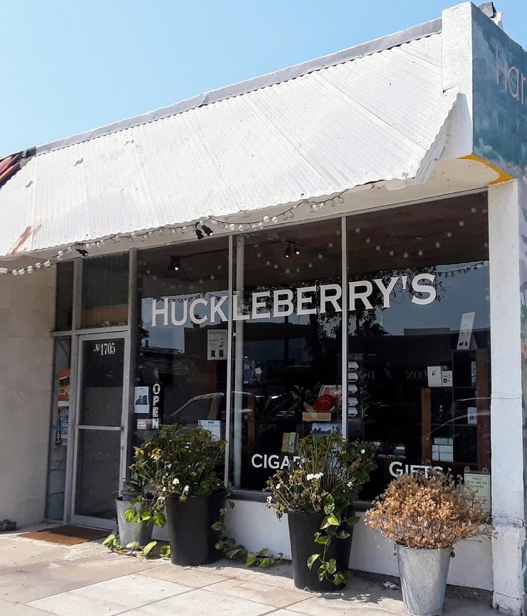 HUCKLEBERRY'S Cigar
