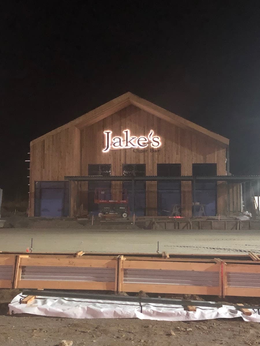 Jake's Cigar Bar & Lounge