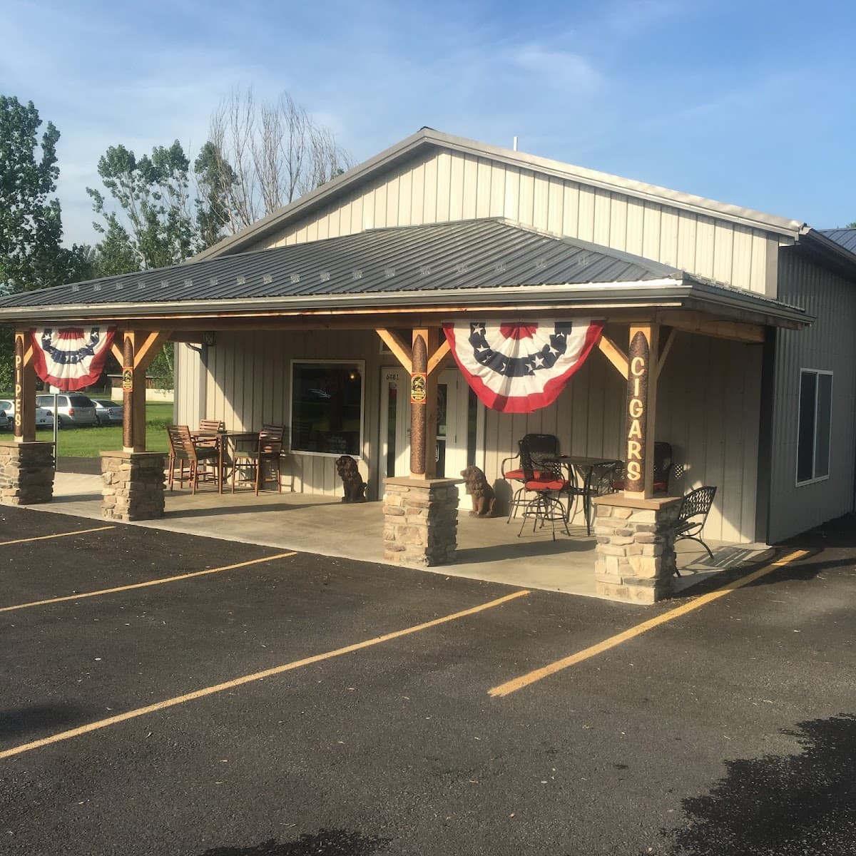 JM Boswell Pipes and Cigar Lounge