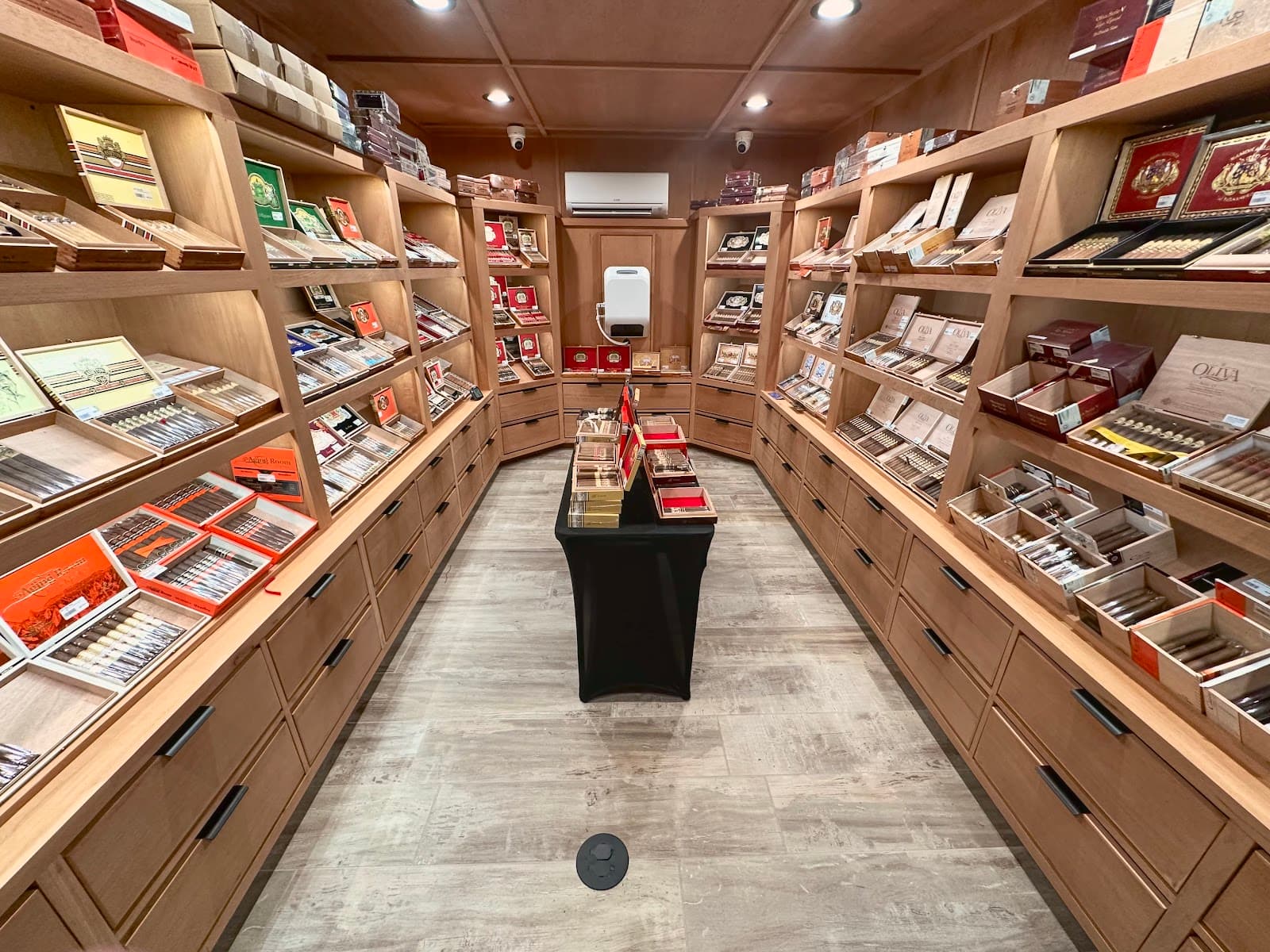 Joe's Cigar Room