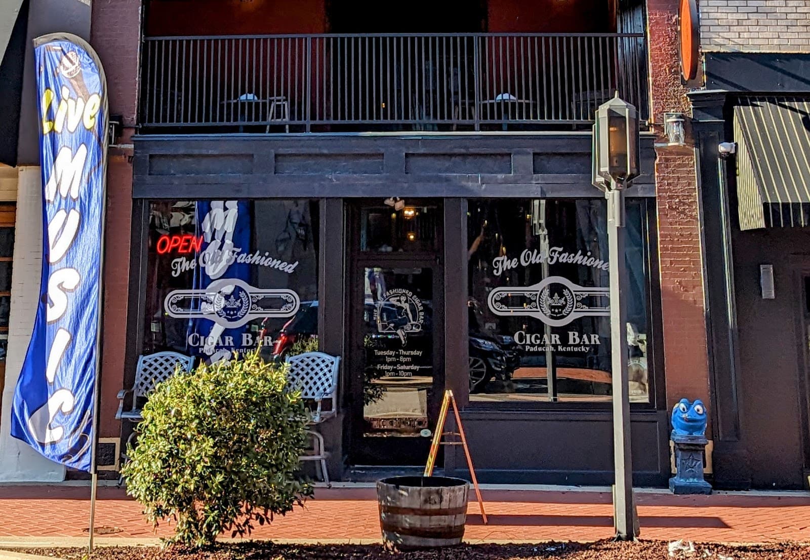Jp's Cigar Bar