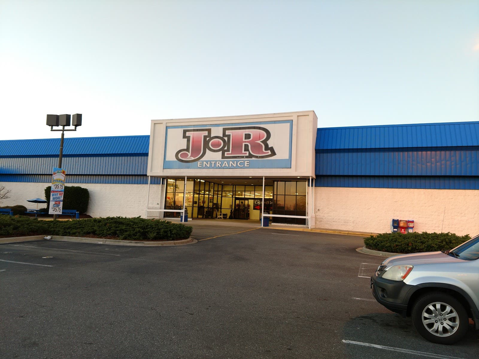 JR Cigar Burlington