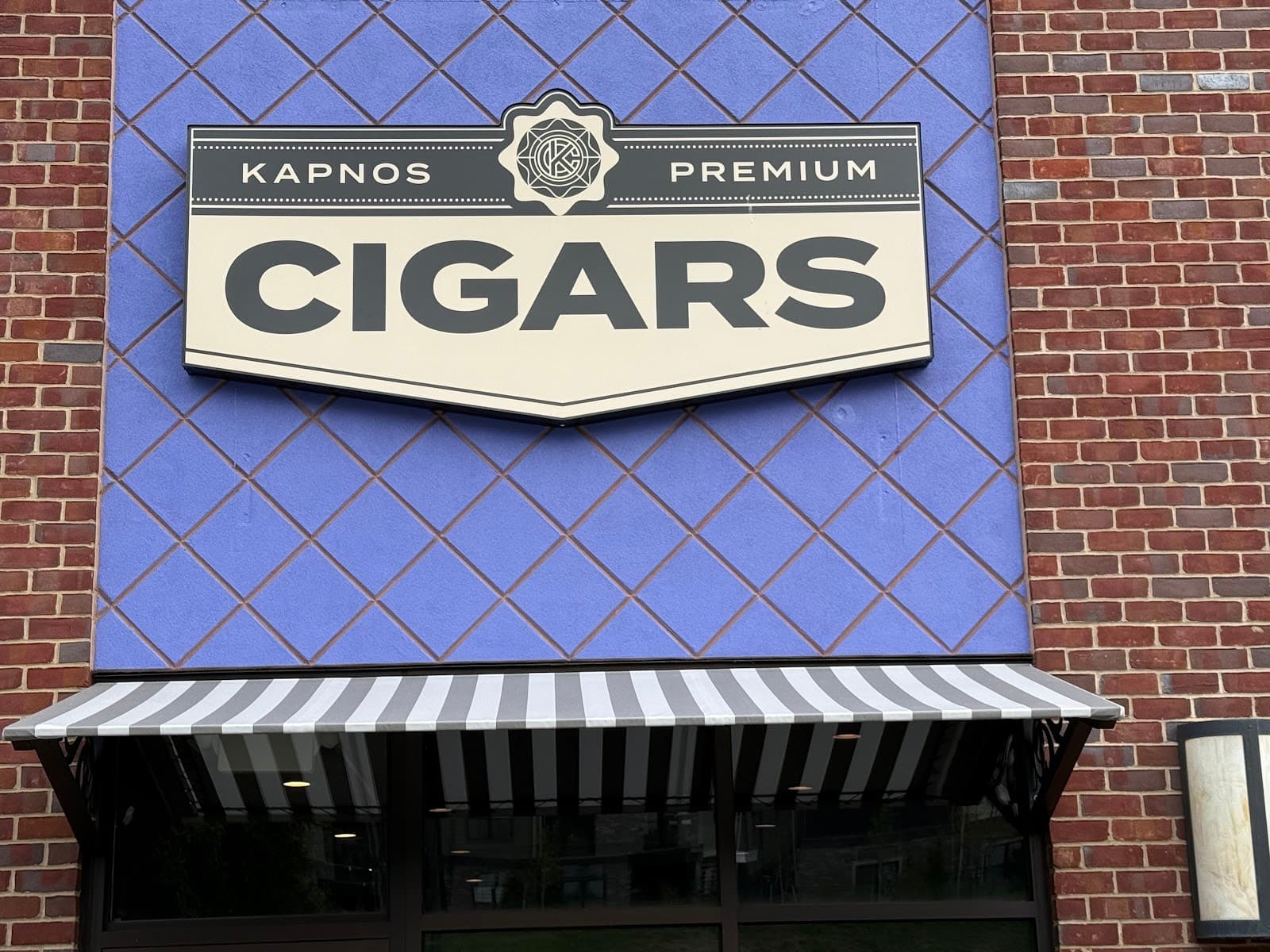 Kapnos Cigar Club