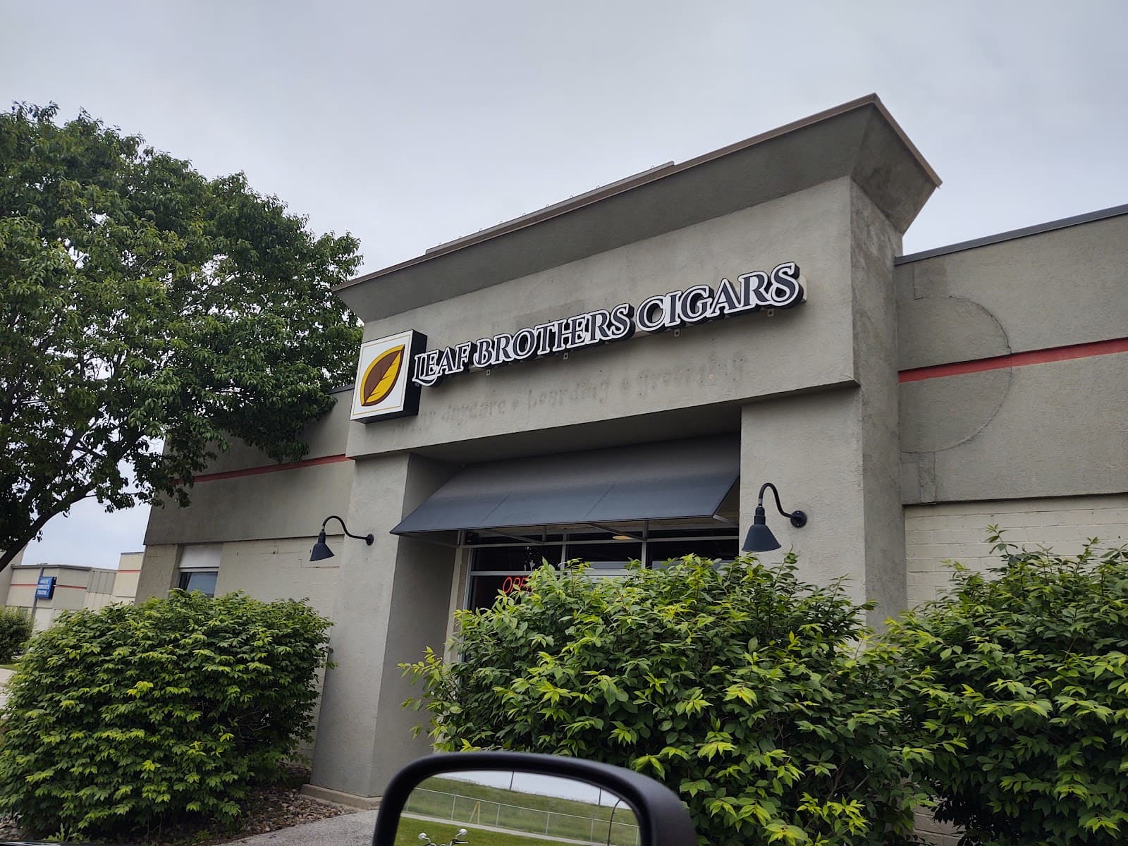 Leaf Brothers Cigars