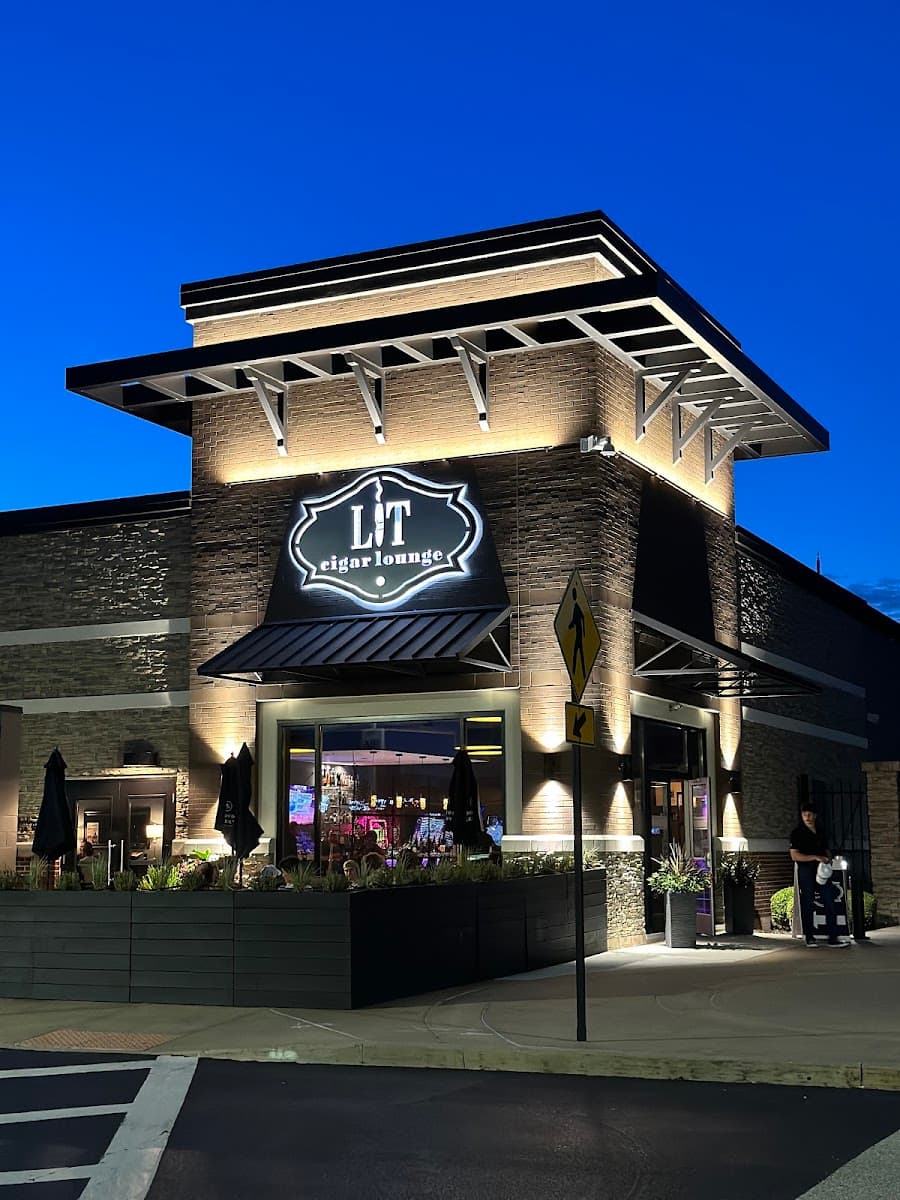 LIT Cigar Lounge - St. Louis (HQ)