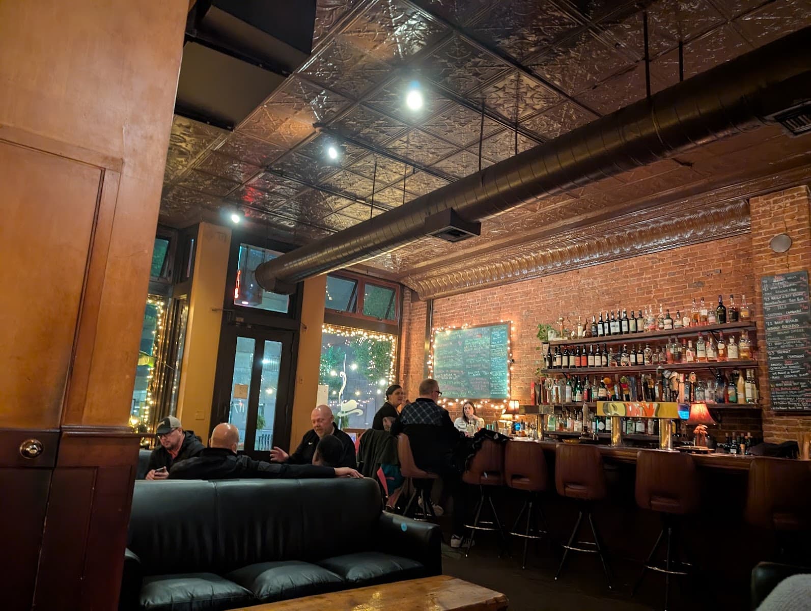 Maduro Cigar Bar