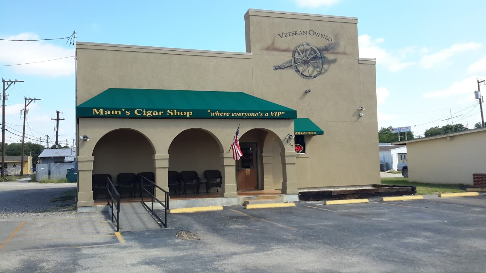 Mam's Cigar Shop