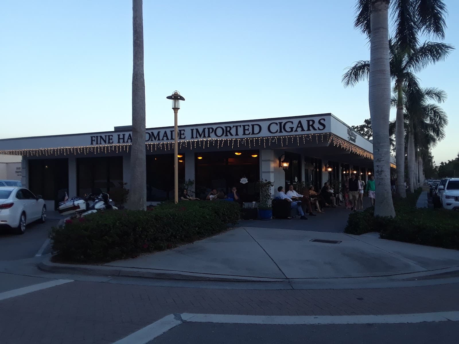 Marcus Daniel Tobacconist - Cigar Merchant & Mail Order House
