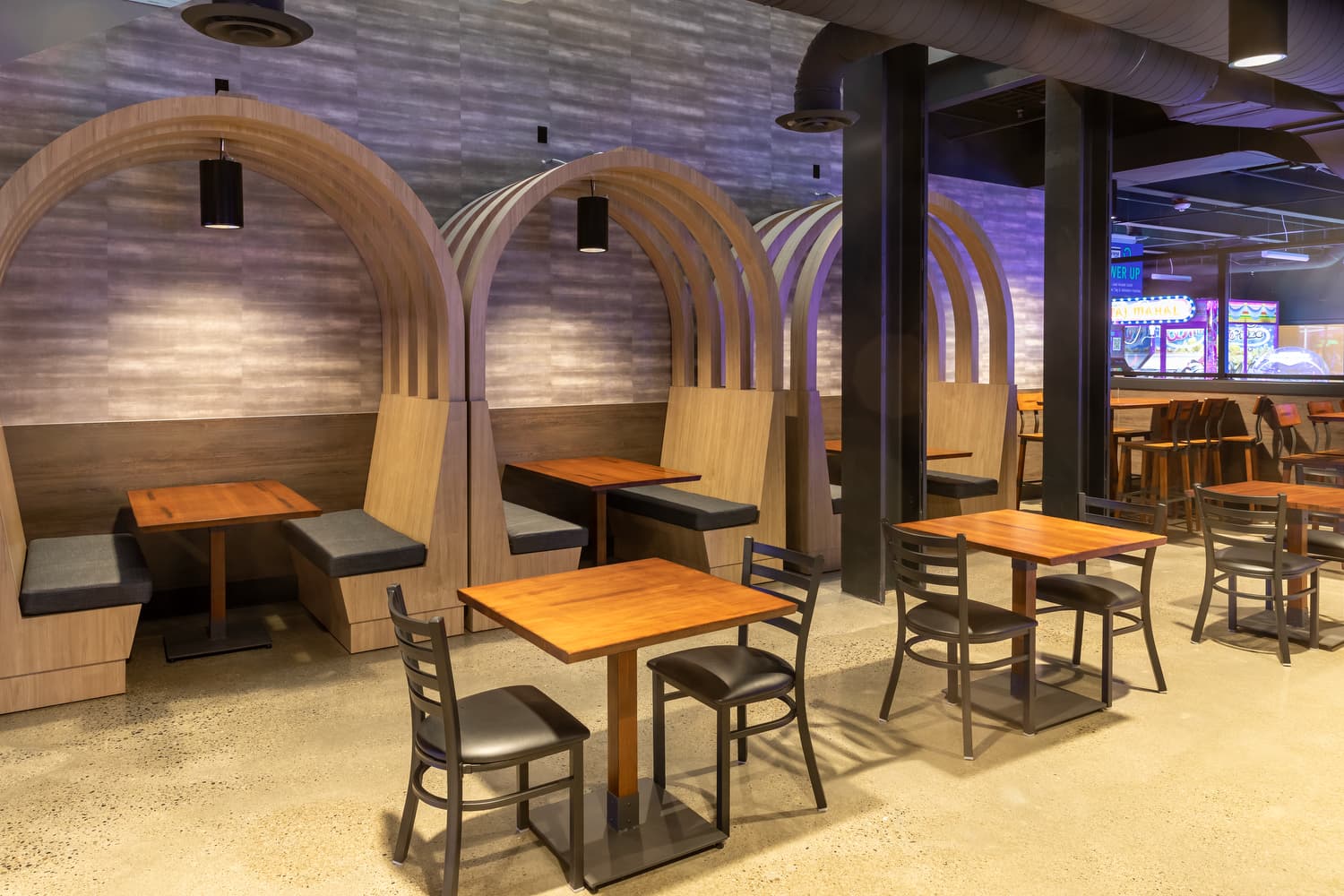 Moe's Cigar Bar