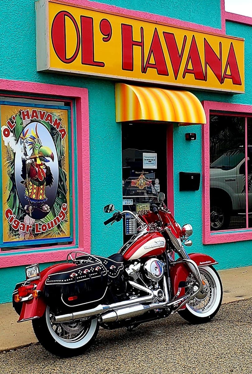 Ol' Havana Cigar Lounge