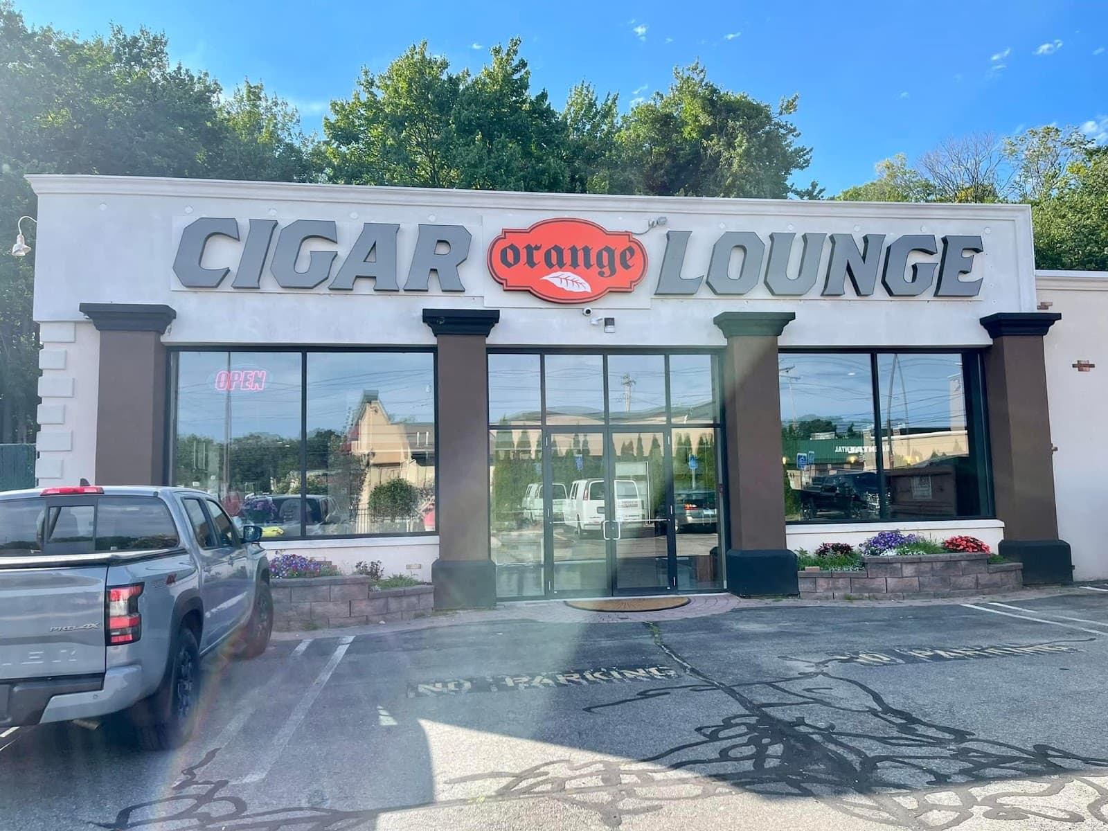 Orange Cigar & More