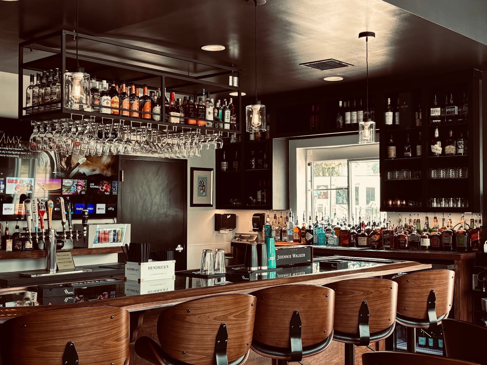 Palomino Cigar Lounge