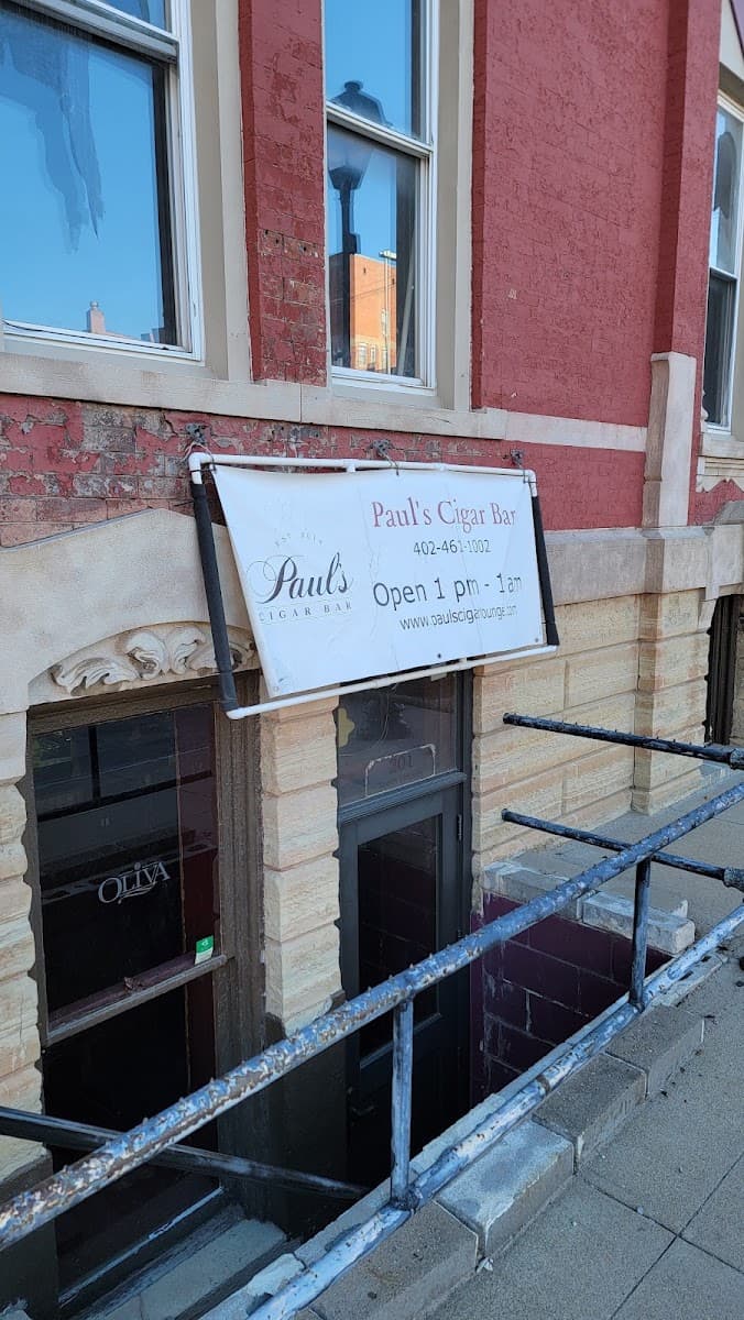 Paul's Cigar Bar