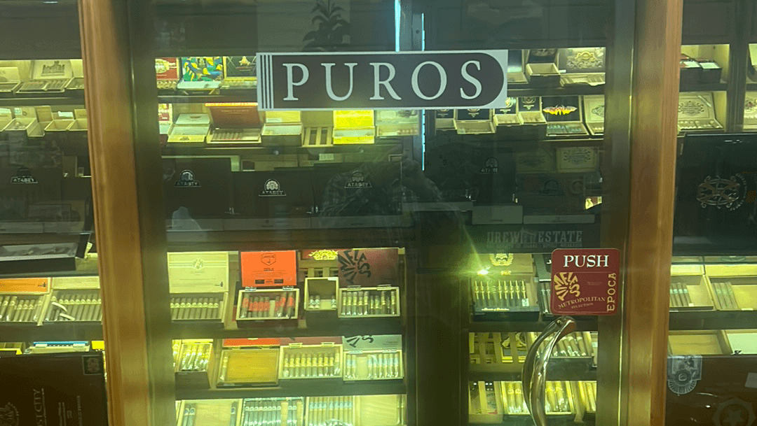 Puros Cigar Shop