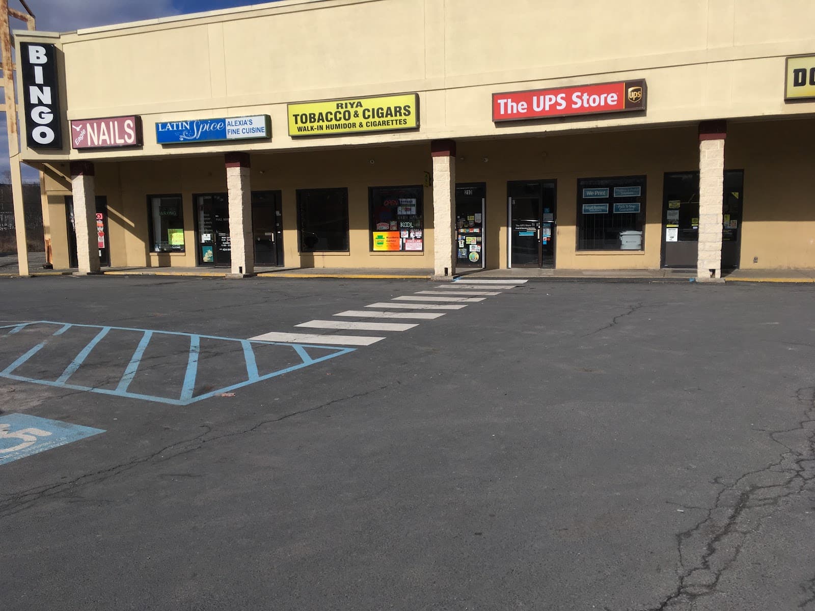 Riya Tobacco & Cigars