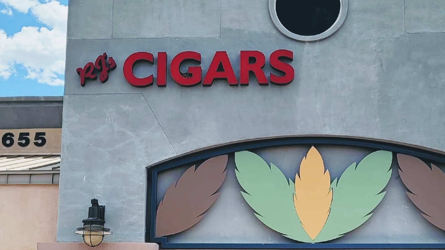 RJ's Cigars LLC