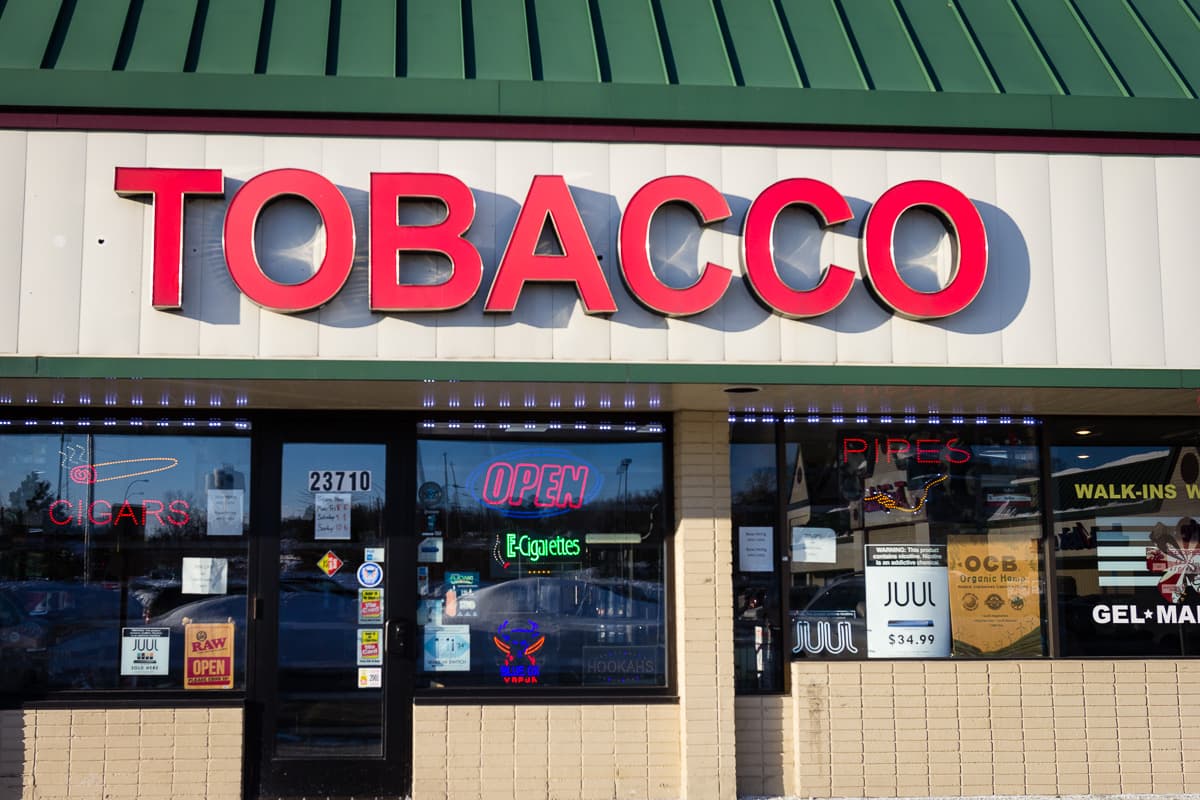 Shorewood Cigars and Tobacco