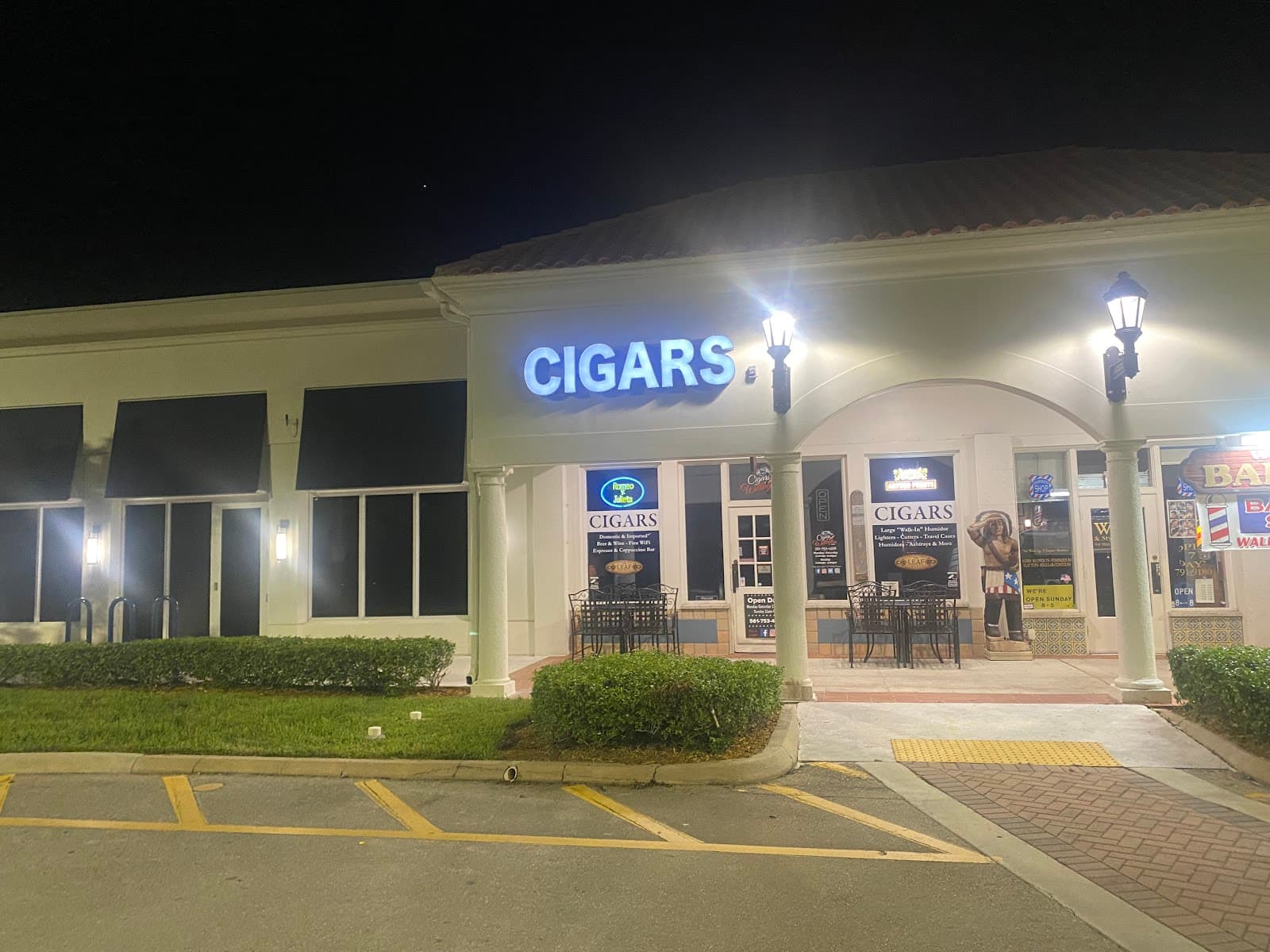 Smoke Inn Wellington Cigar Lounge