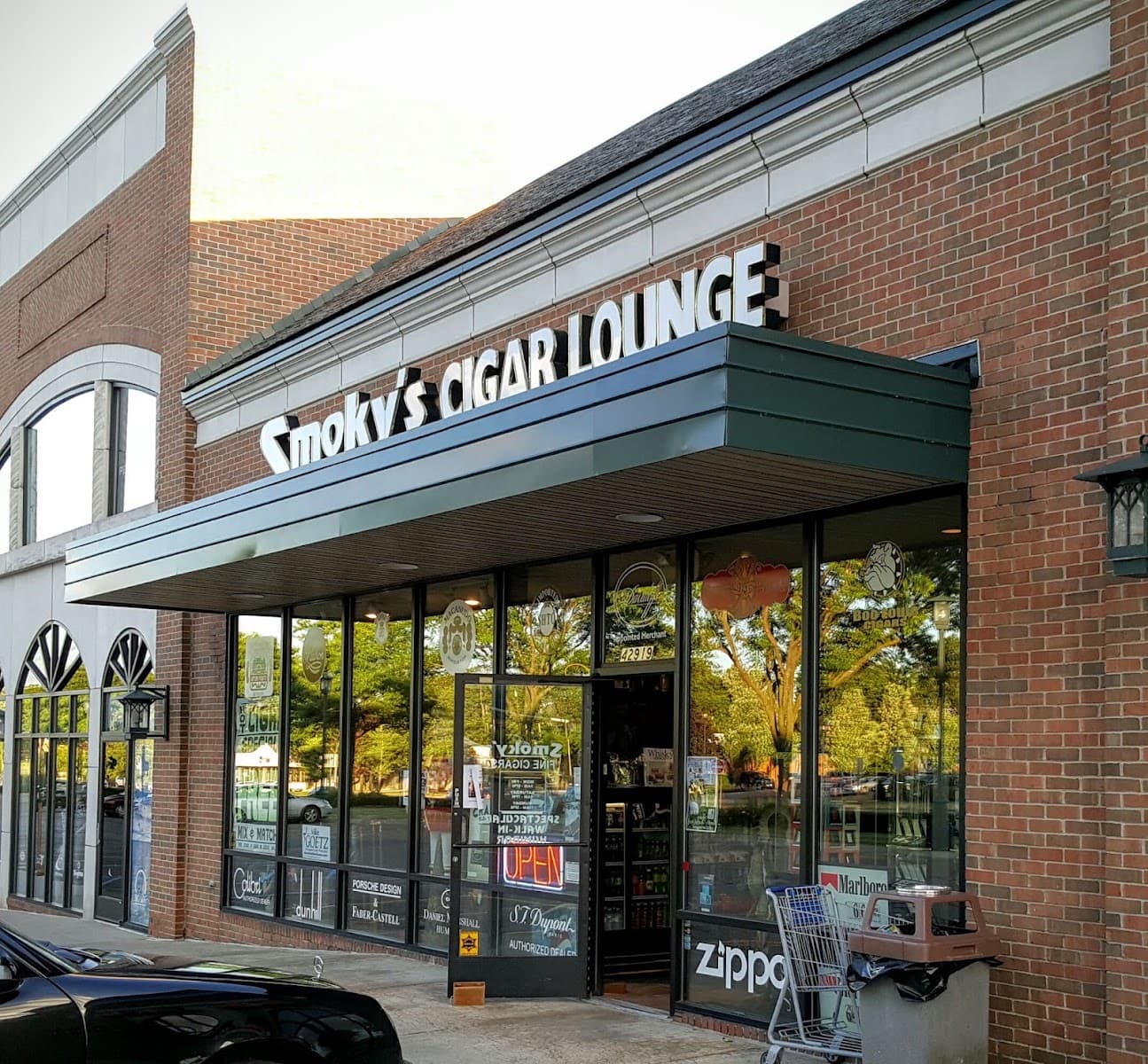 Smoky's Fine Cigars