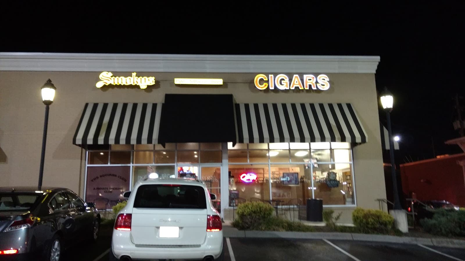 Smoky's Tobacco & Cigars