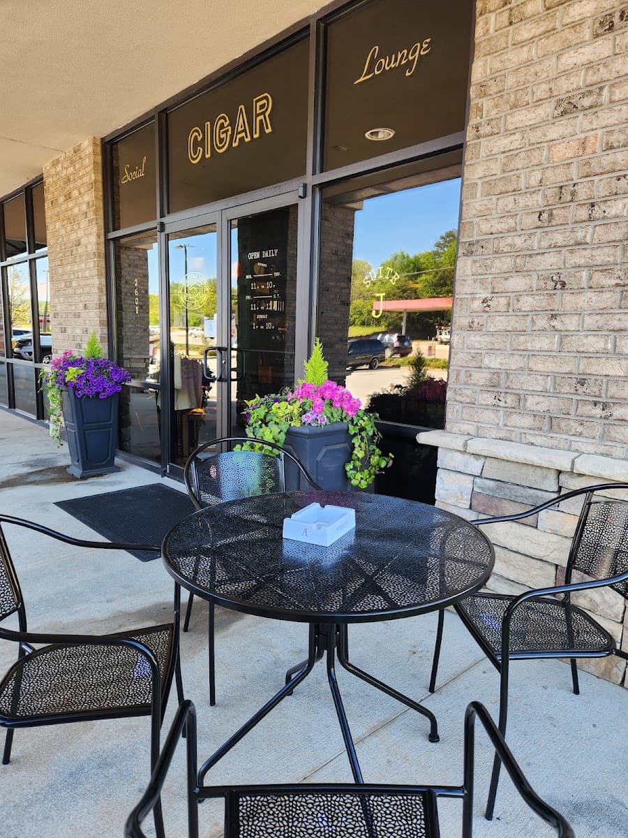 Social Cigar Lounge