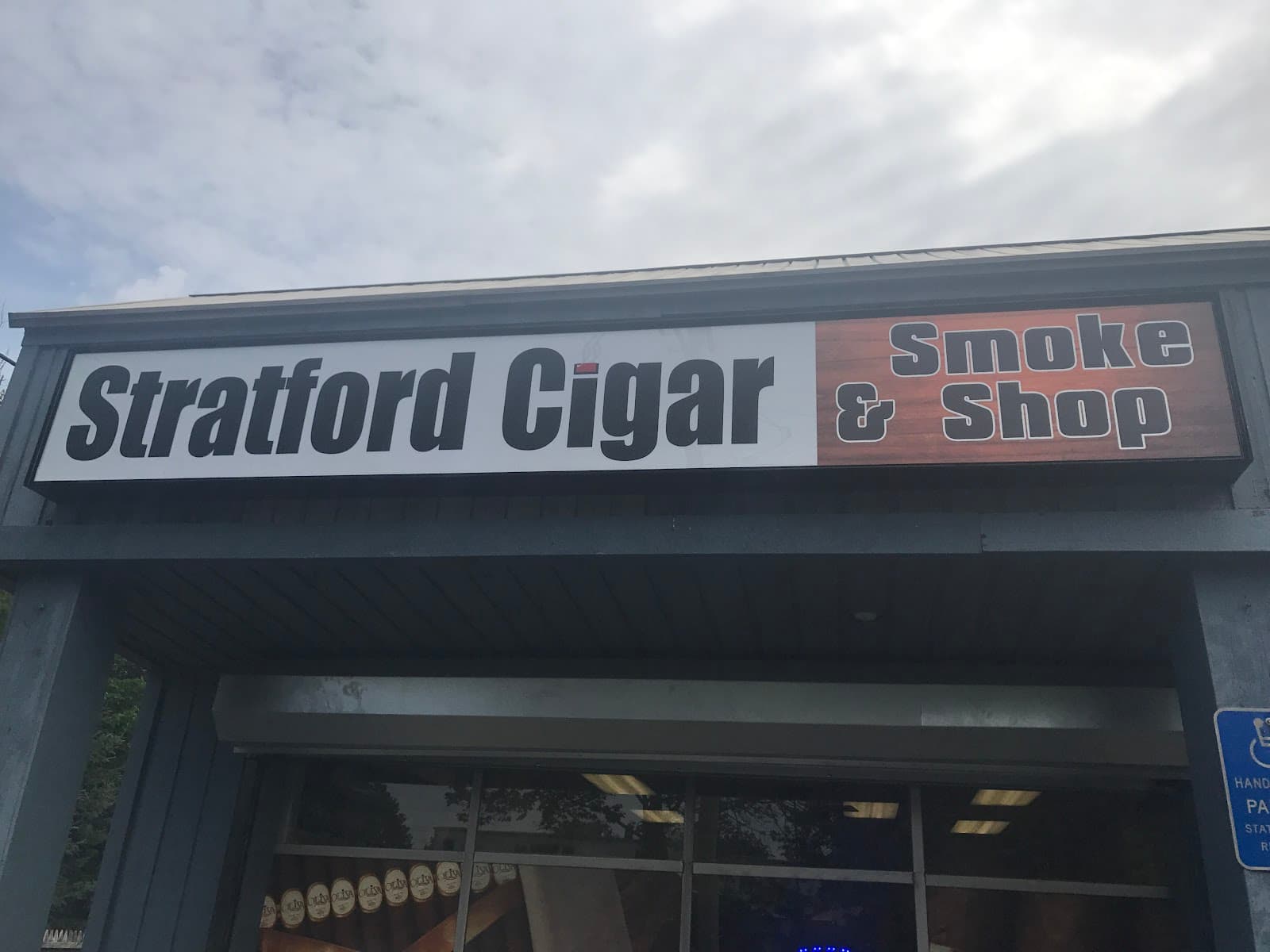 Stratford Cigar & Smoke Shop