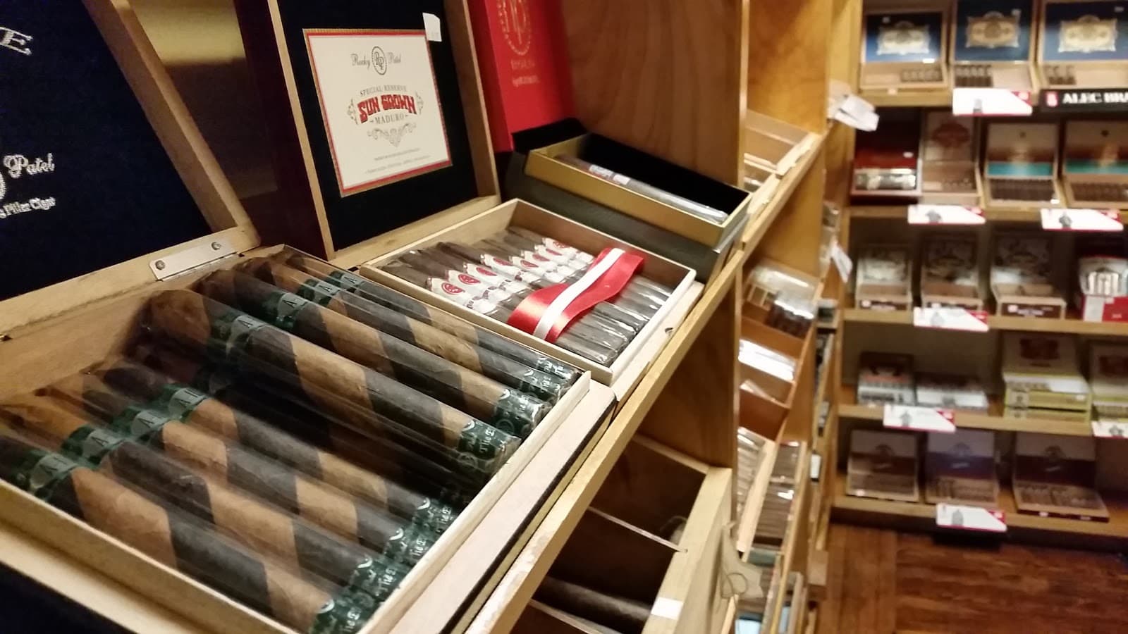 Suburban Cigar Lounge