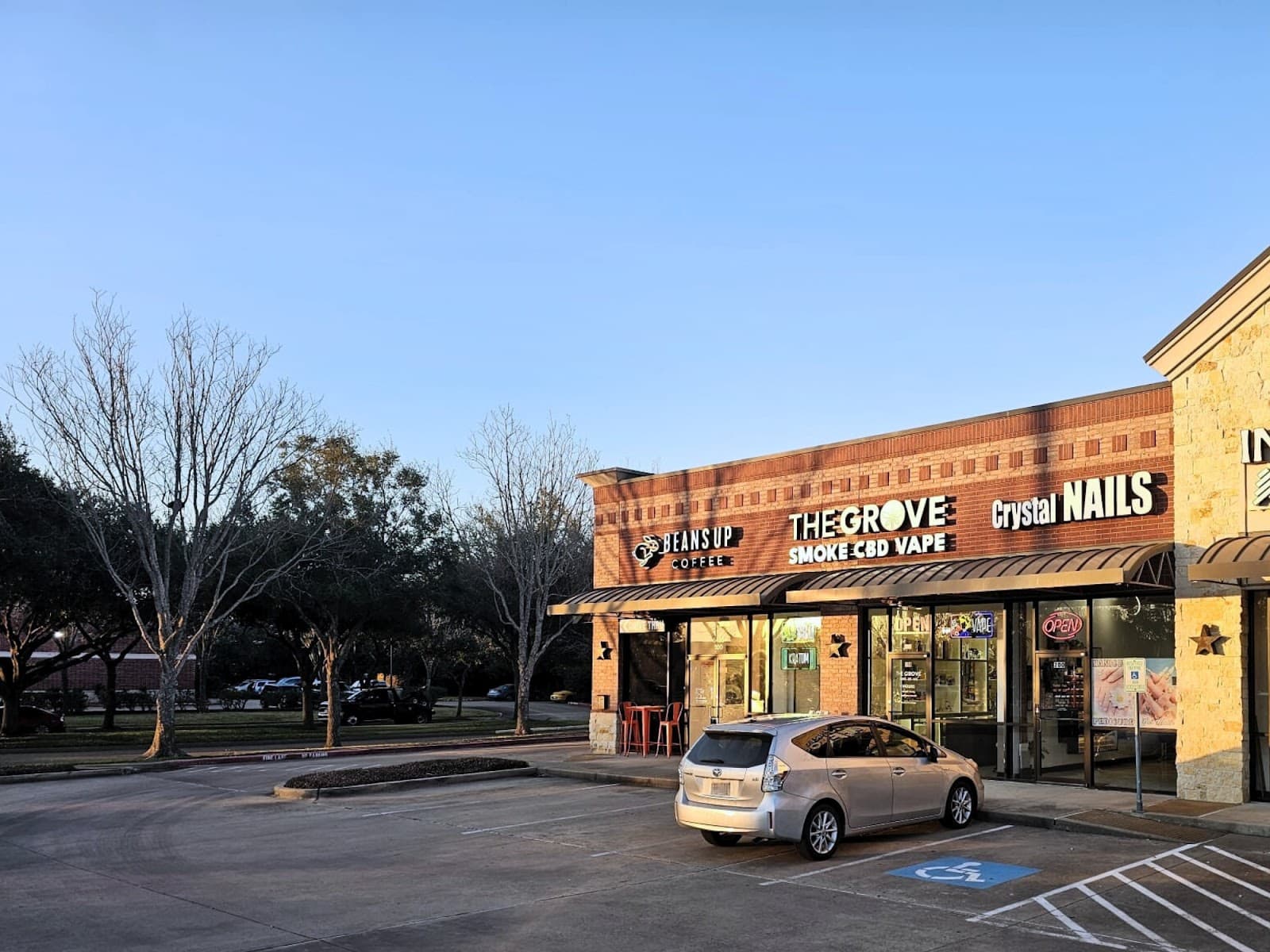 The Grove • SMOKE • VAPE • CBD • THC-A • DELTA 8/9/10 • KRATOM • CIGARS • DISPENSARY • HOOKAH • MISSOURI CITY TX