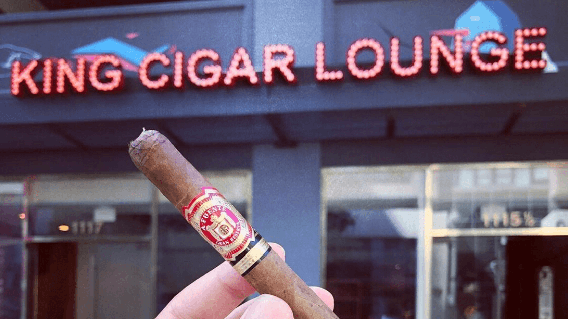 The King Cigar Lounge