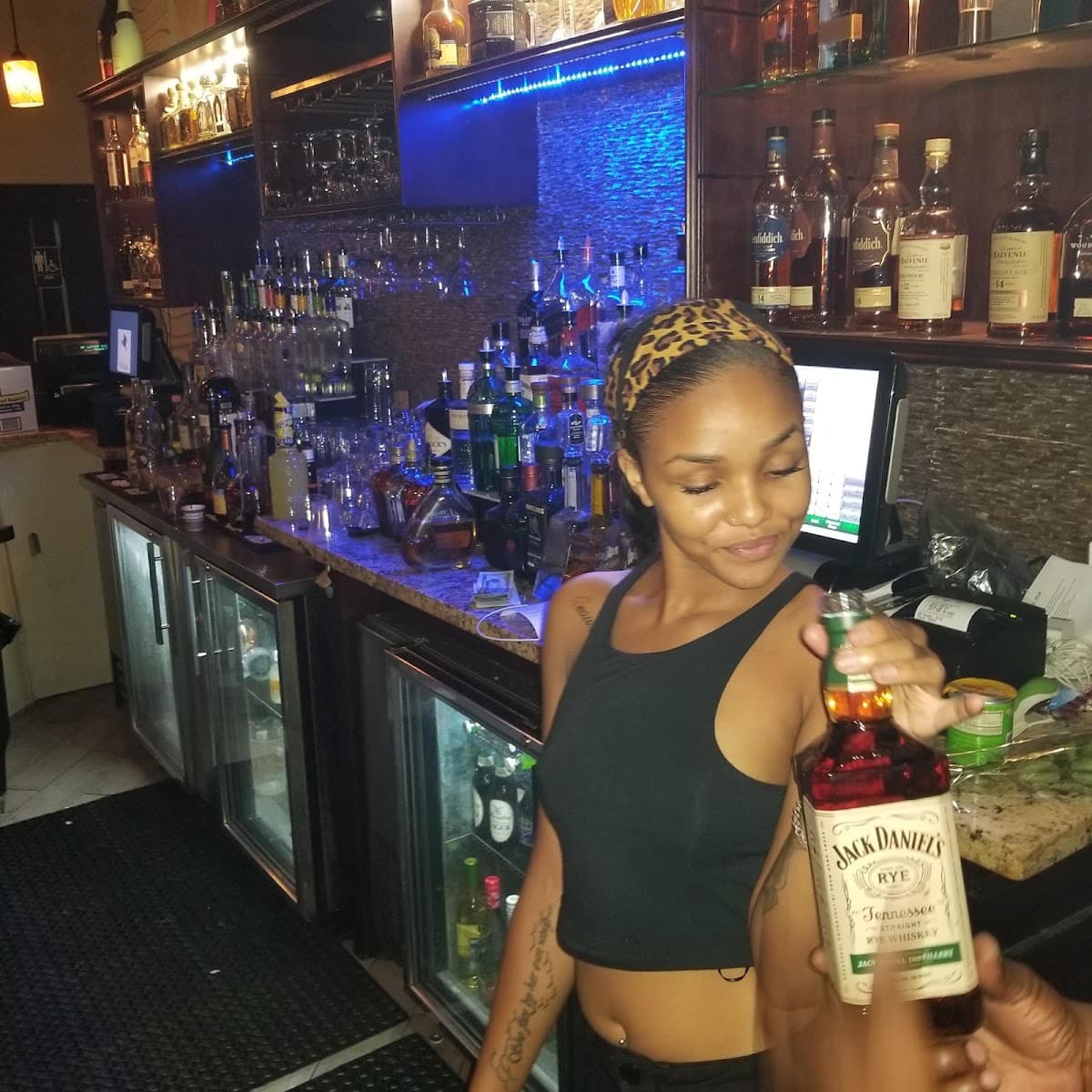 Top Notch Prime Cigars & Whiskey Lounge
