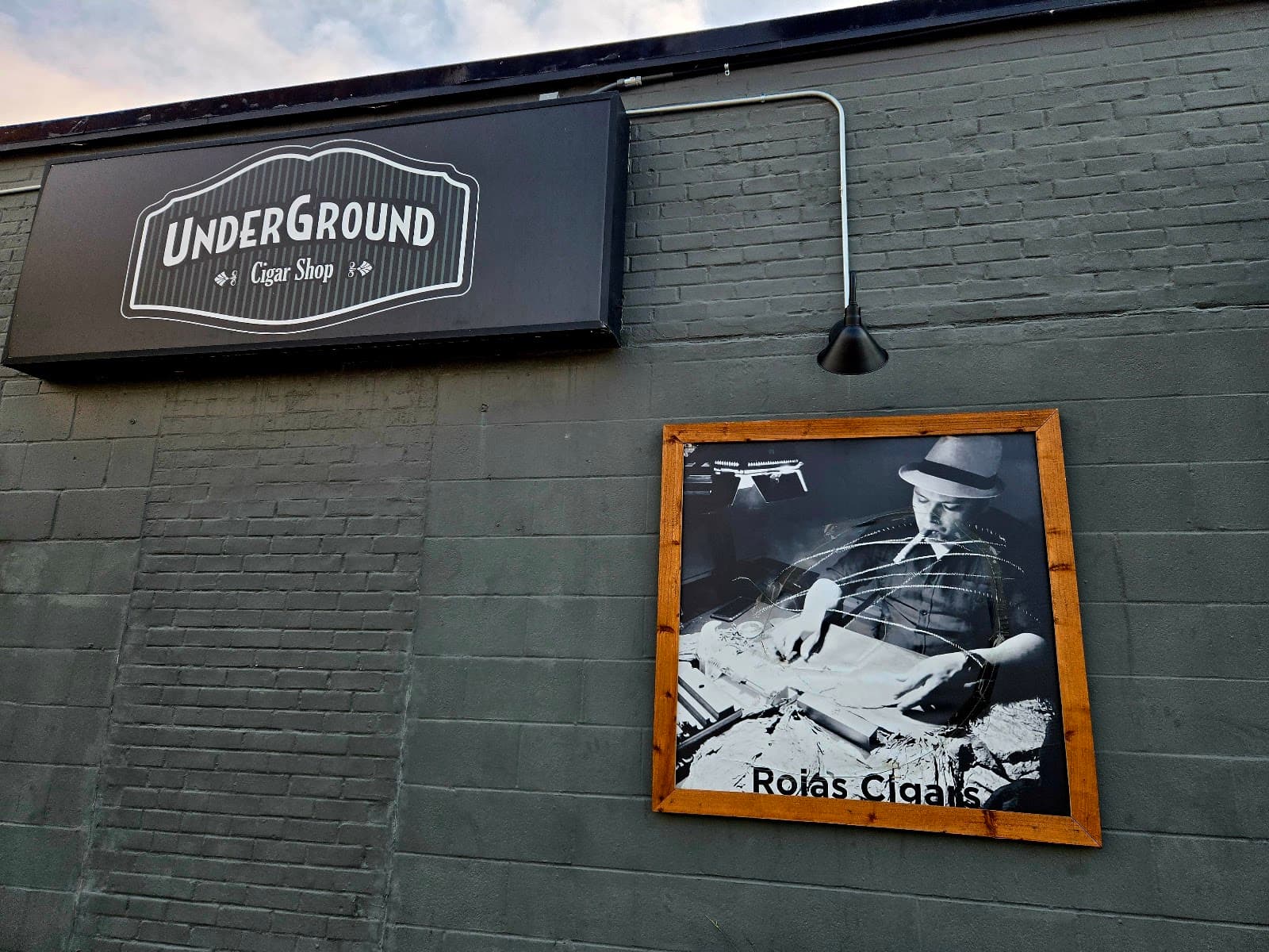 UnderGround Cigar Shop and Lounge
