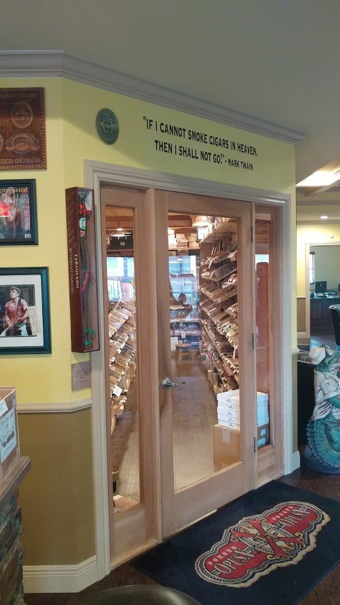 Vintino Cigar Lounge & Smoking Lounge