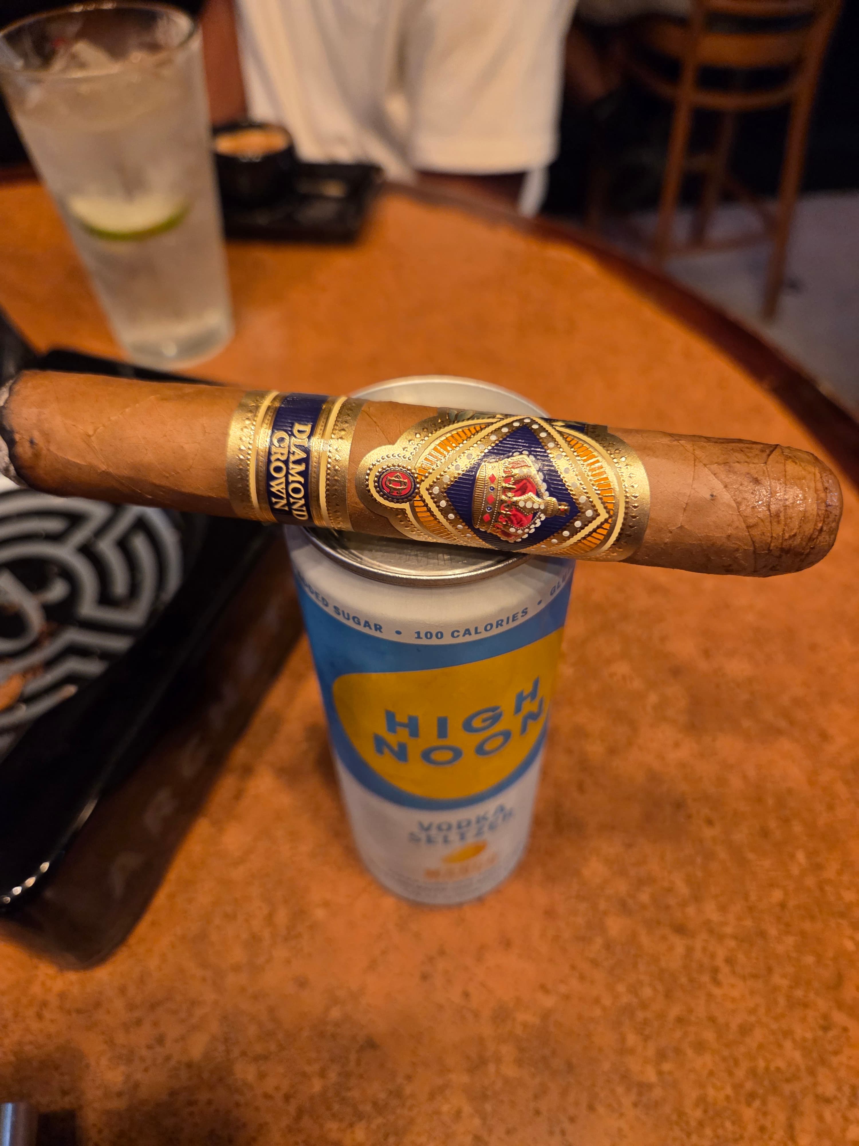 Cigar post